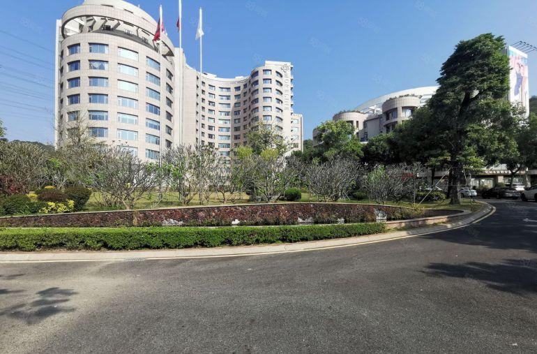 福永高薪区原房东工业园1000平豪华精装修带家具整层厂房出租