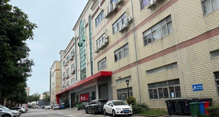 18元起福海街道2000平精装厂房出租，300平分组免租2月