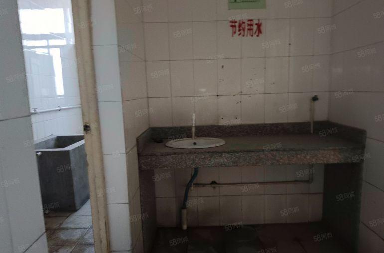 23元！黄田地铁口附近大型工业园一楼及楼上整层各3300平！