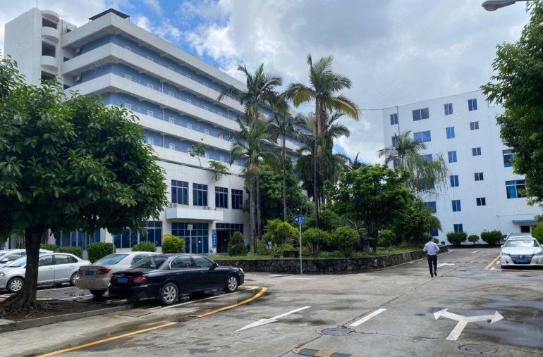 宝安区福永凤凰工业园2万平厂房出租800平起分租一楼可办环评