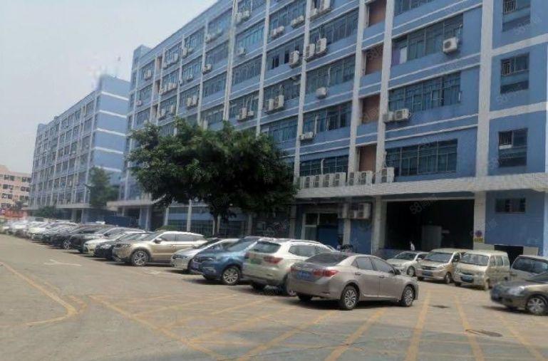 西乡固戍国道边楼上3500平精装修厂房办公电子厂房低价出租！