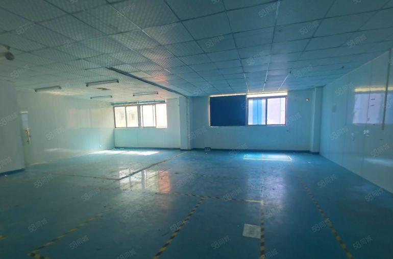 西乡固戍地铁口附近原房东直租200平起租800平精装修办公室