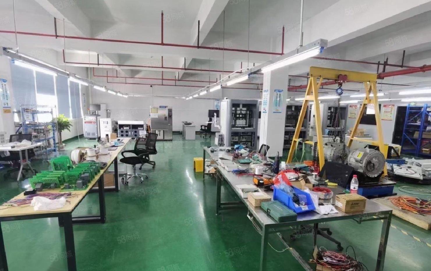 石岩水田楼上1500平精装修厂房仓库出租300起分