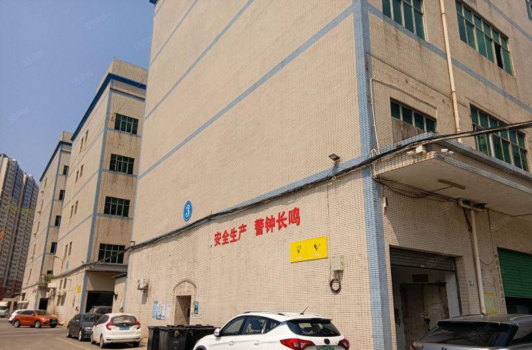 深圳宝安福永厂房仓库出租主干道旁边，大型产业园大小分租