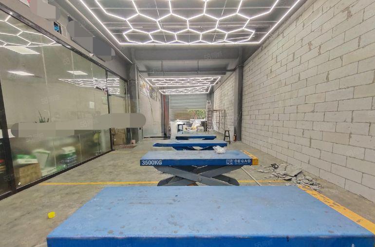 西乡前进二路边，宝田工业园，一楼690平现成配送快递仓库出租