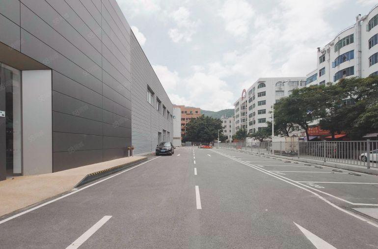 福永107国道旁现成4S店厂房出租层高13米7000平方空地