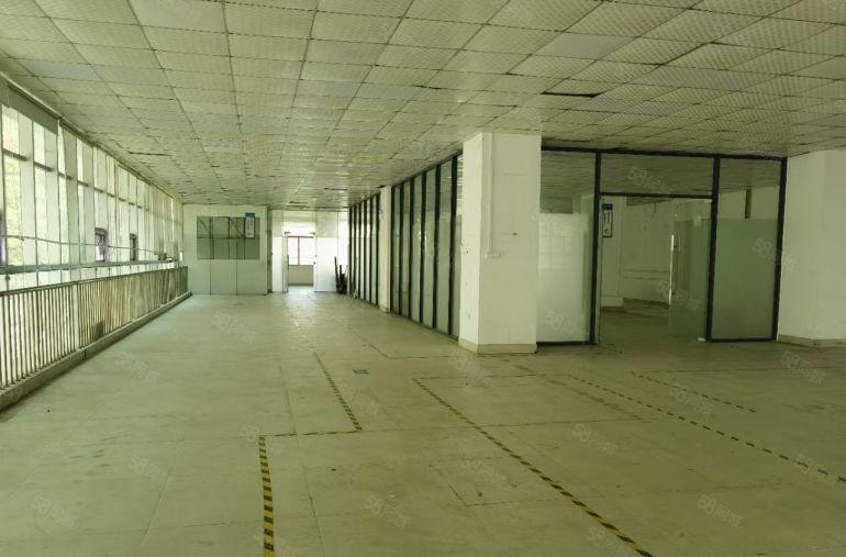 松岗地铁口独院厂房出租2层3600平高度6米一手房东 可分组