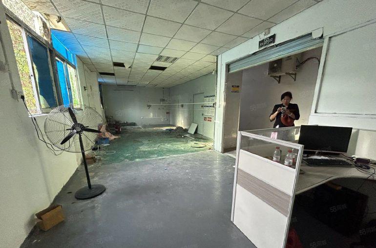 沙井京基白纳附近楼上120平2800打包，适合任何行业