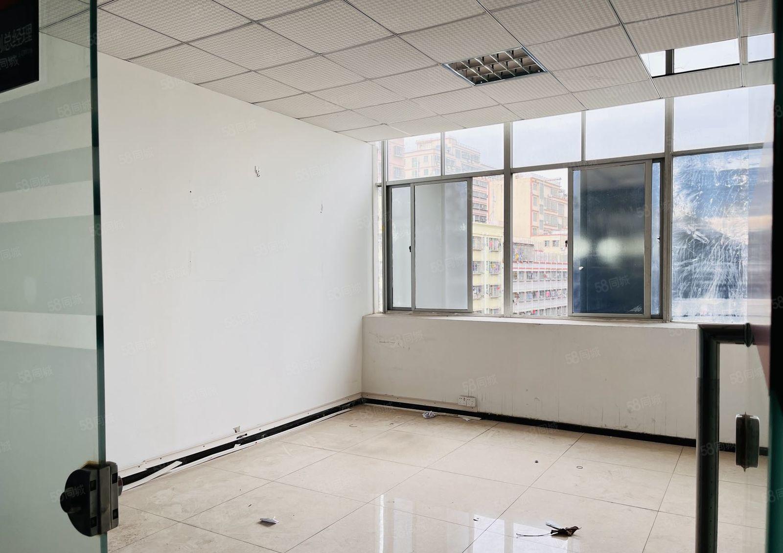 石岩水田龙大高速口楼上500起分精装有红本可办环评