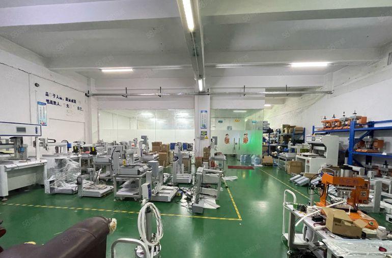 西乡固戍工业园，楼上带装修700平厂房出租，拎包即可使用