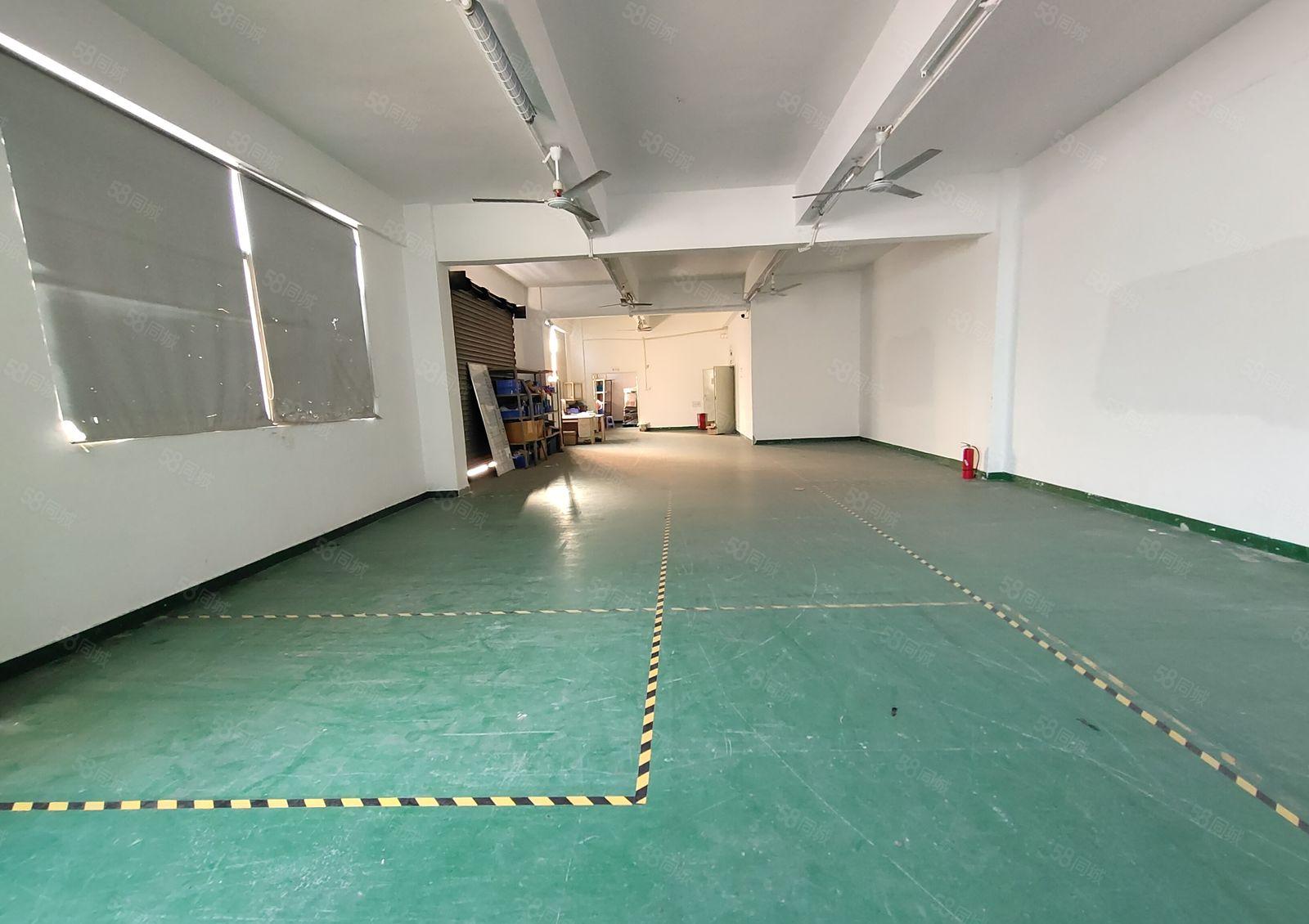 西乡，固戌，航城大道，楼上带装修1205平厂房出租，无转让费