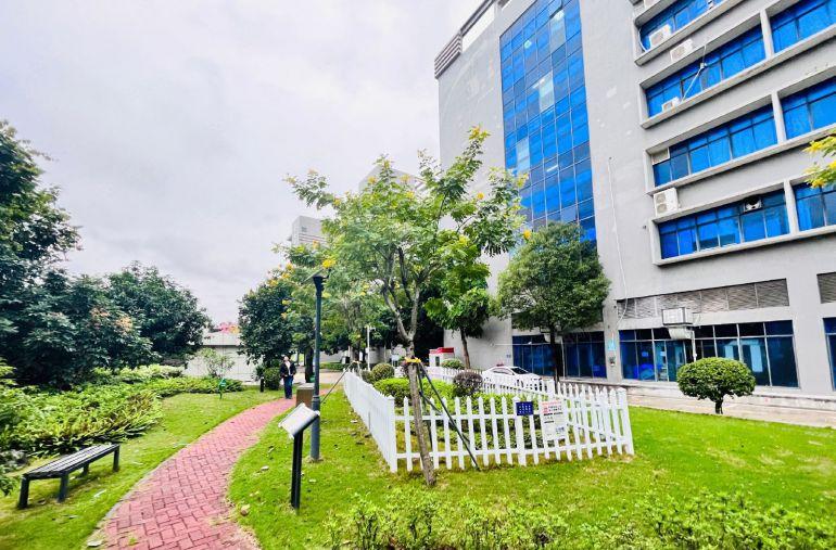 石岩原房东科技园楼上1000平方精装修办公室厂房仓库出租