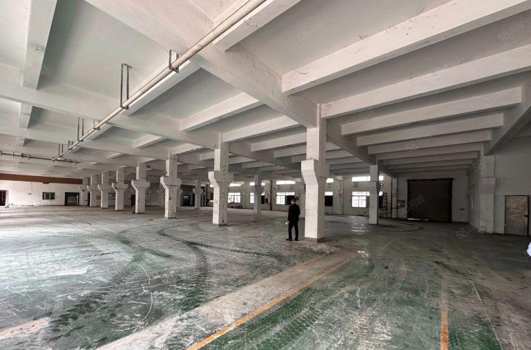 沙井后亭工业区7栋一楼1500平带有豪华装修空地超大可分租