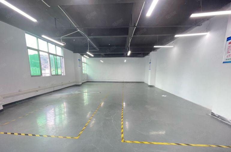 特价26元西乡固戍工业区，电梯口位置，带装修368平厂房出租