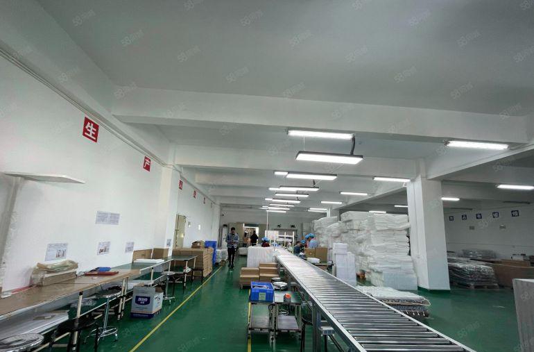 西乡九围工业区，康桥书院，带装修800平厂房出租，租金25