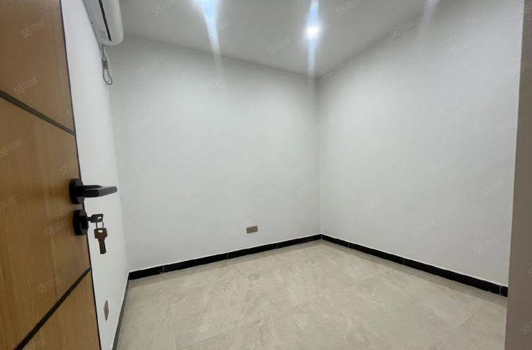 特价宝安福永地铁口100平精装修办公室200平厂房小面积出租