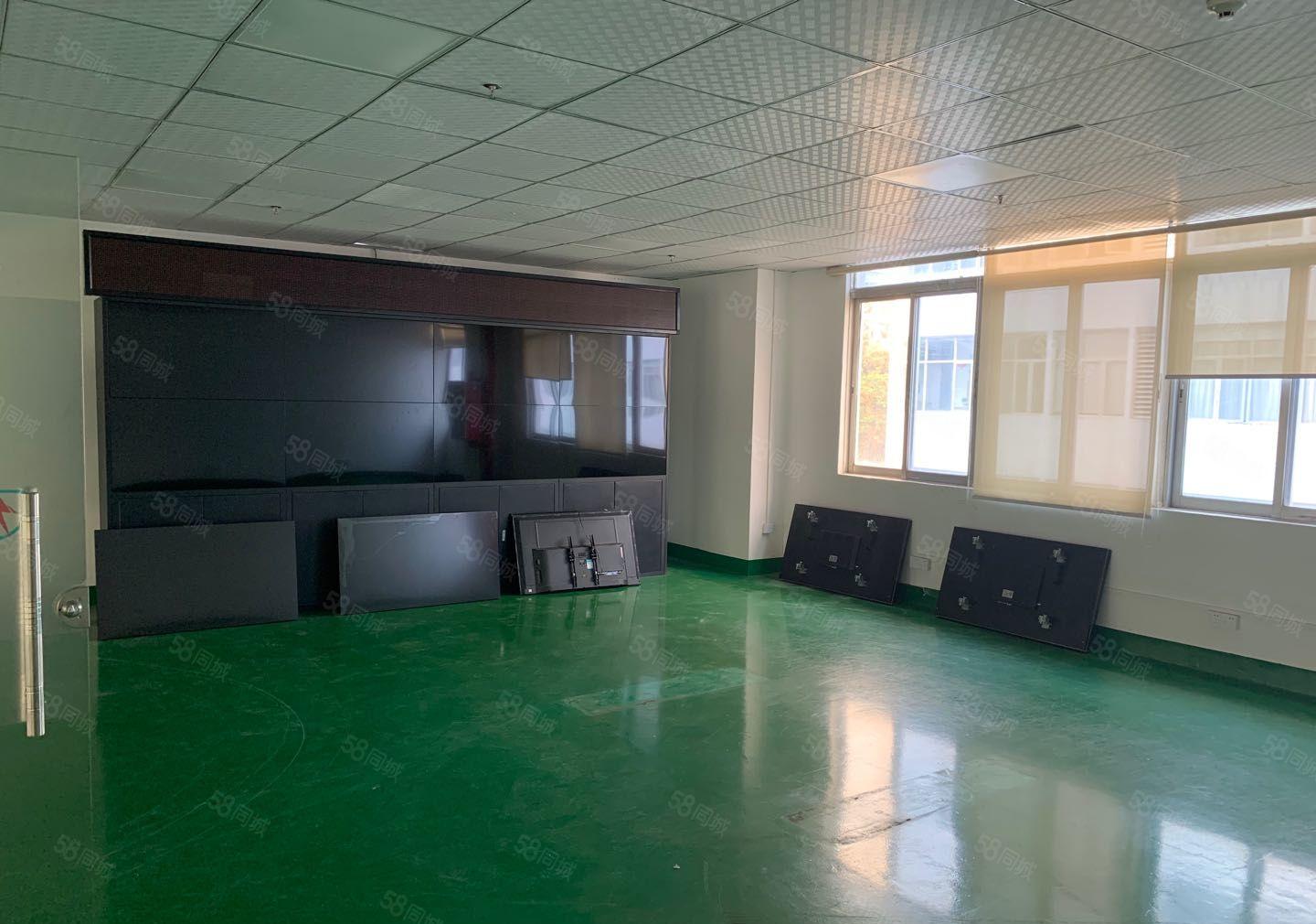 固戍楼上1000平厂房出租，带装修车位足，交通方便