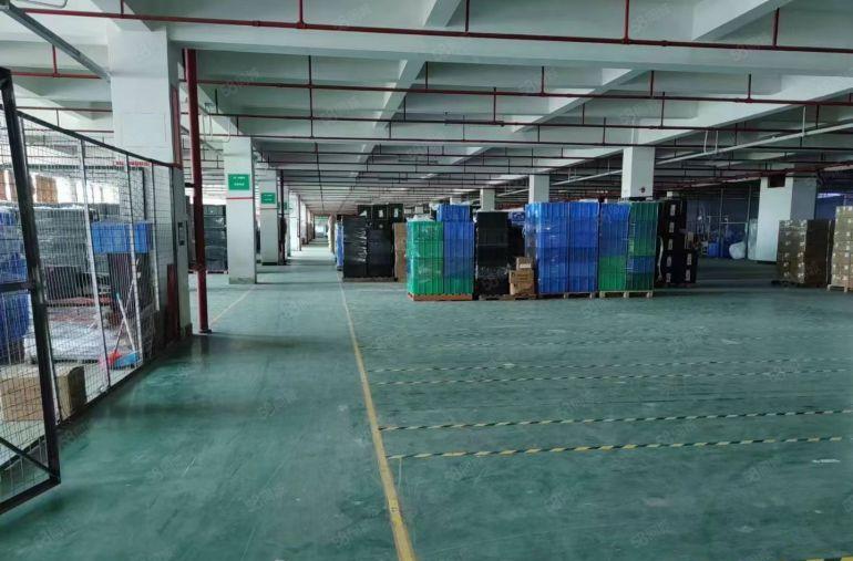 石岩地铁口 原房东独门独院12910平米 实际面积出租