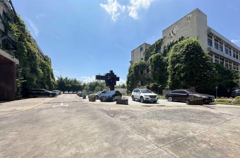 后亭地铁口花园式厂房 楼上小面积200平初创业的