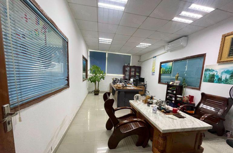 直租！西乡固戍原房东，带装修700平厂房出租，使用率85