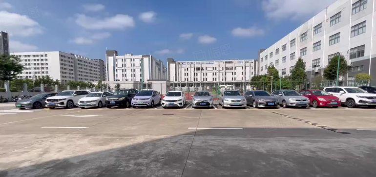 宝安石岩石龙仔原房东工业园10000平独栋厂房出租 可分租