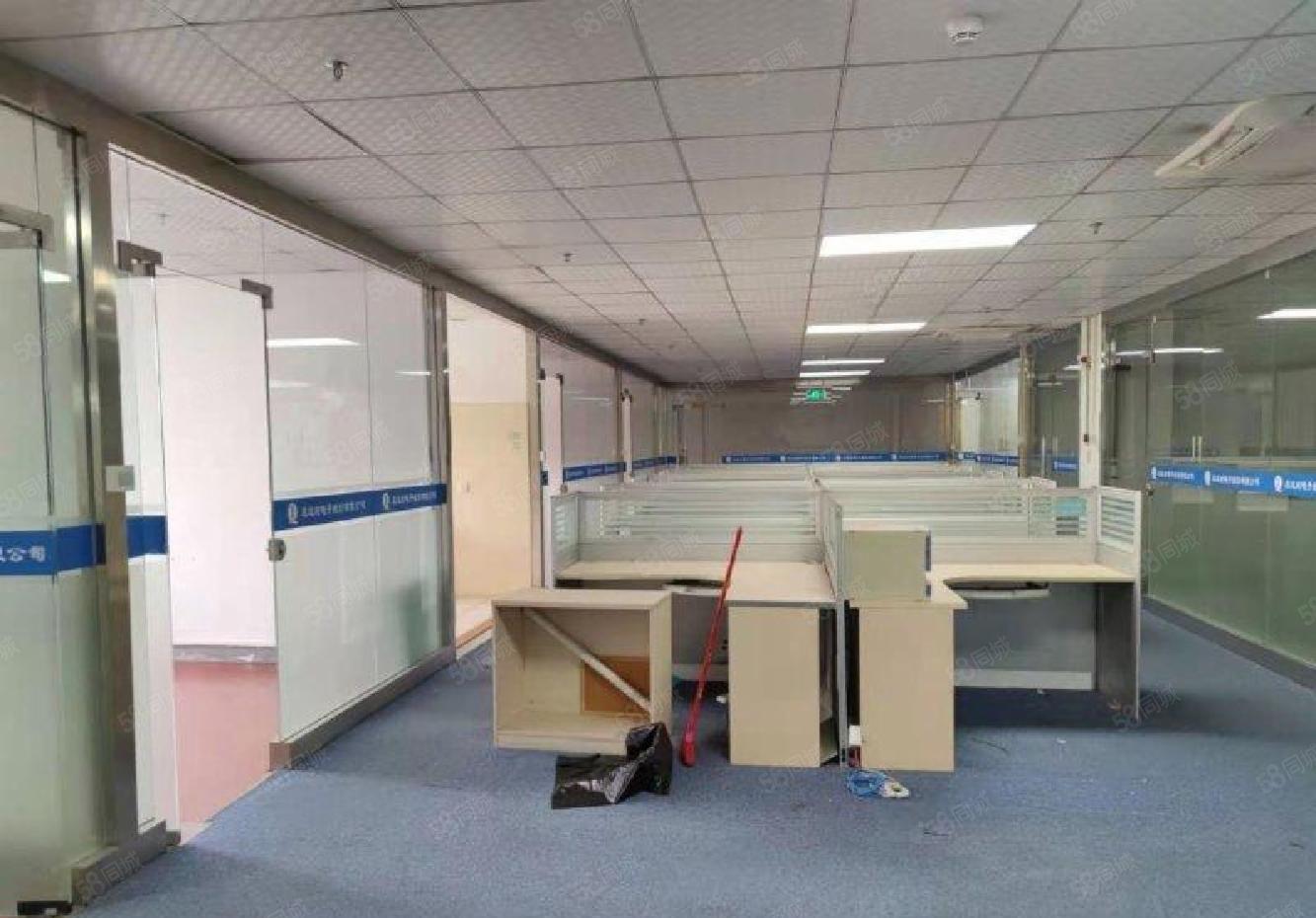 福永地铁口2000平带装修厂房出租免费无尘车间让大小分租独院