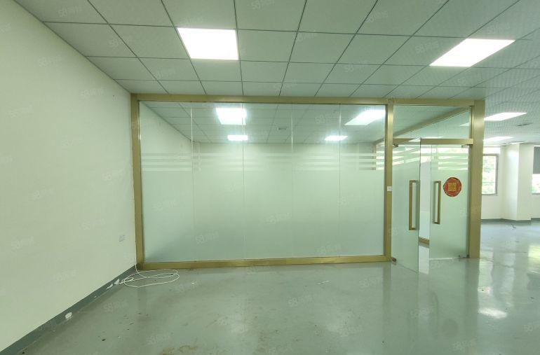 西乡航城街道鹤洲洲石路边，楼上带装修400平厂房仓库物业直租