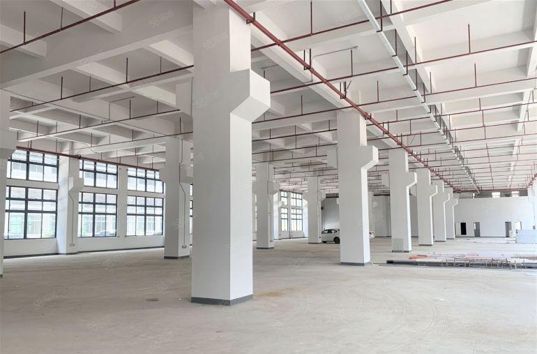 宝安福永工业区原房东3400平可分租厂房仓库出租8米层高航车