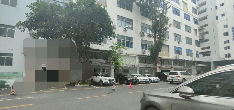 西乡鹤洲洲石路附近大型园区中间楼层1918平！