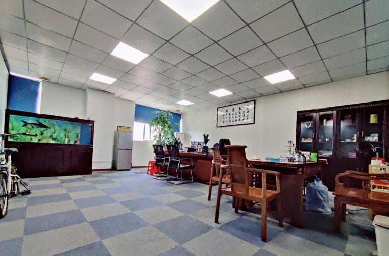 西乡宝田工业园前进二路地铁口原房东1000平精装修合电子仓库