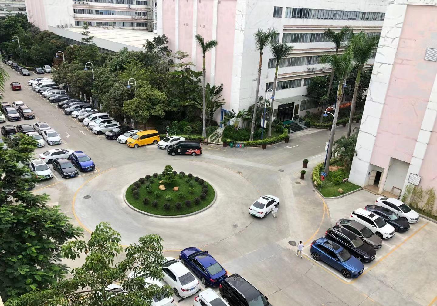 宝安新安整层1600平方厂房出租