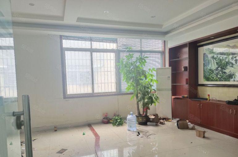 福永地铁口2楼400平精装修厂房出租