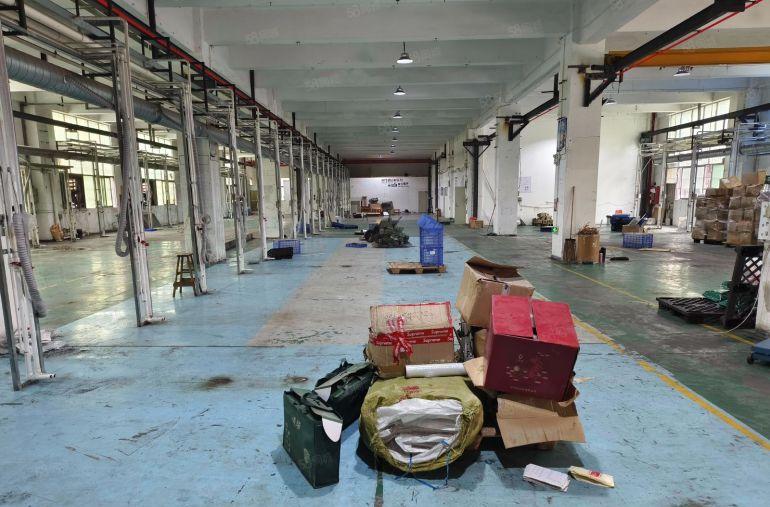 福永地铁站原房东红本厂房一楼2100平米带装修行车厂房出租