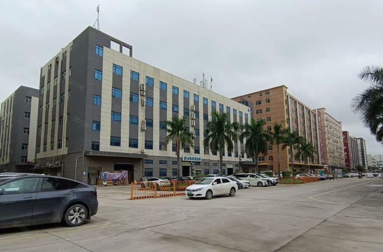 福永和平精装修二楼整层2500平厂房出租可分租1000平起租