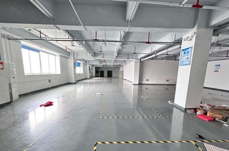 石岩新出上屋地铁口楼上1200平米精装修办公研发仓库厂房出租