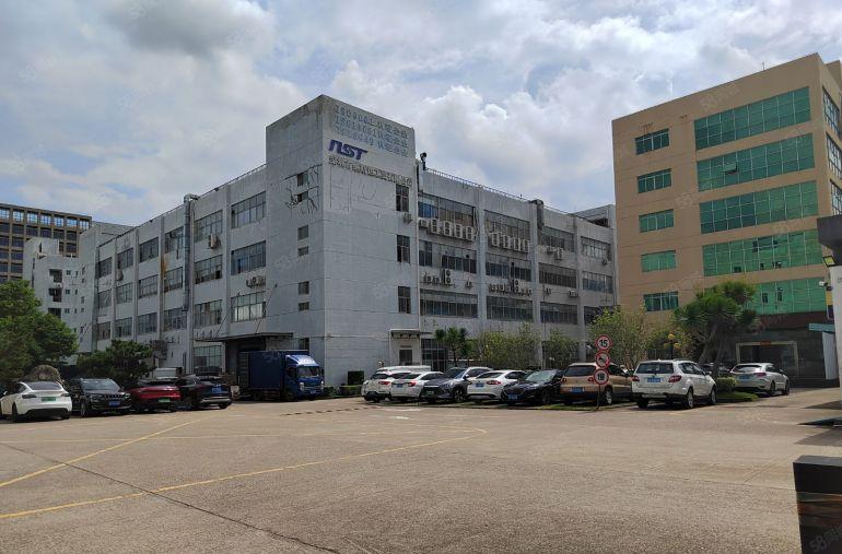 石岩水田工业园1000平精装修厂房仓库低价出租500平可分租