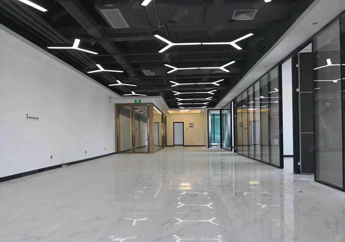 位于福永会展中心区，园区生活配套设施齐全