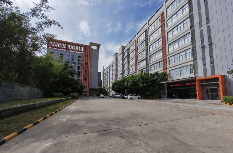 宝安石岩原房东工业园楼上1000平带装修办公室厂房出租可分租