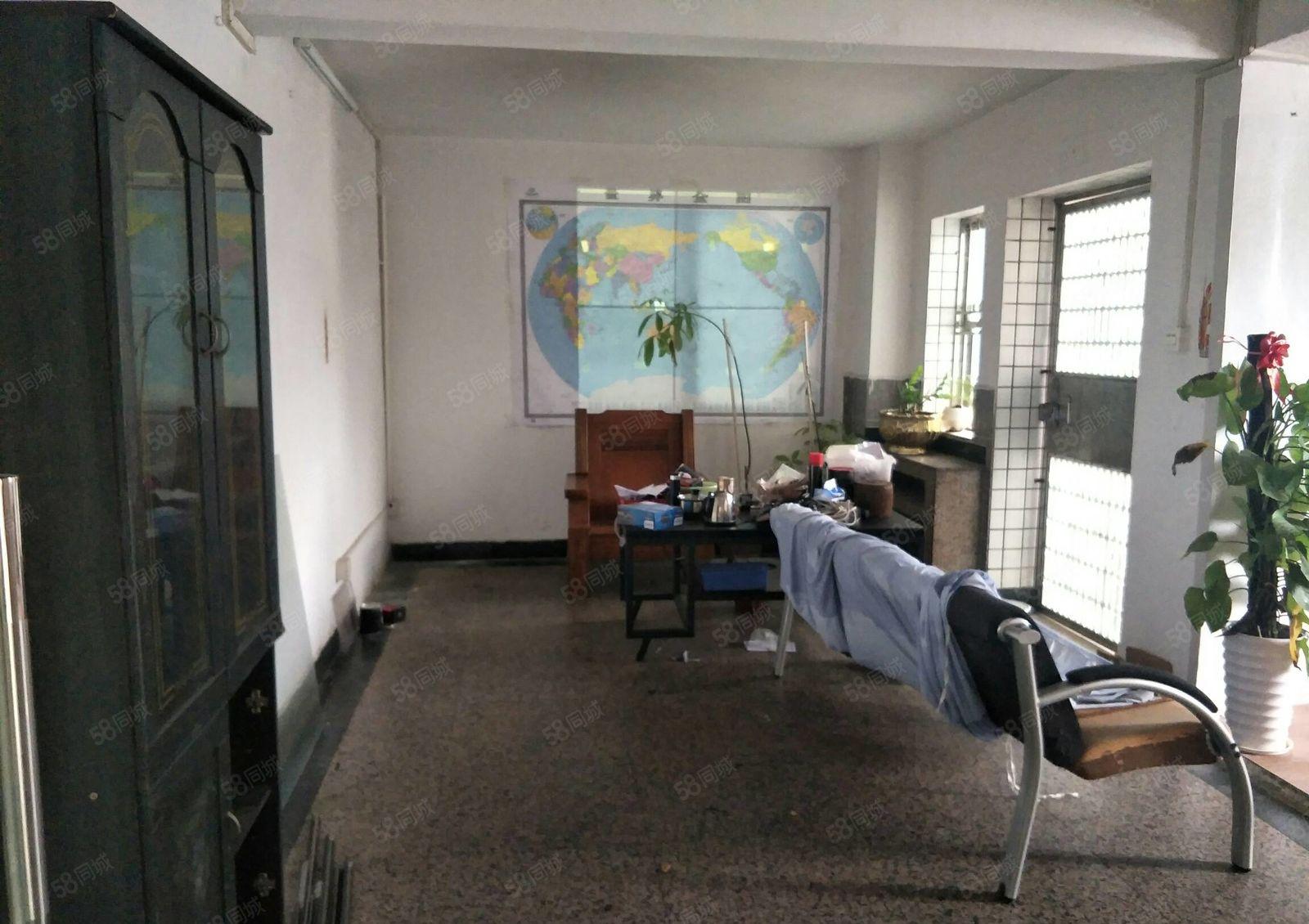 宝安西乡大型工业园标准厂房精装修1200平出租大小可分