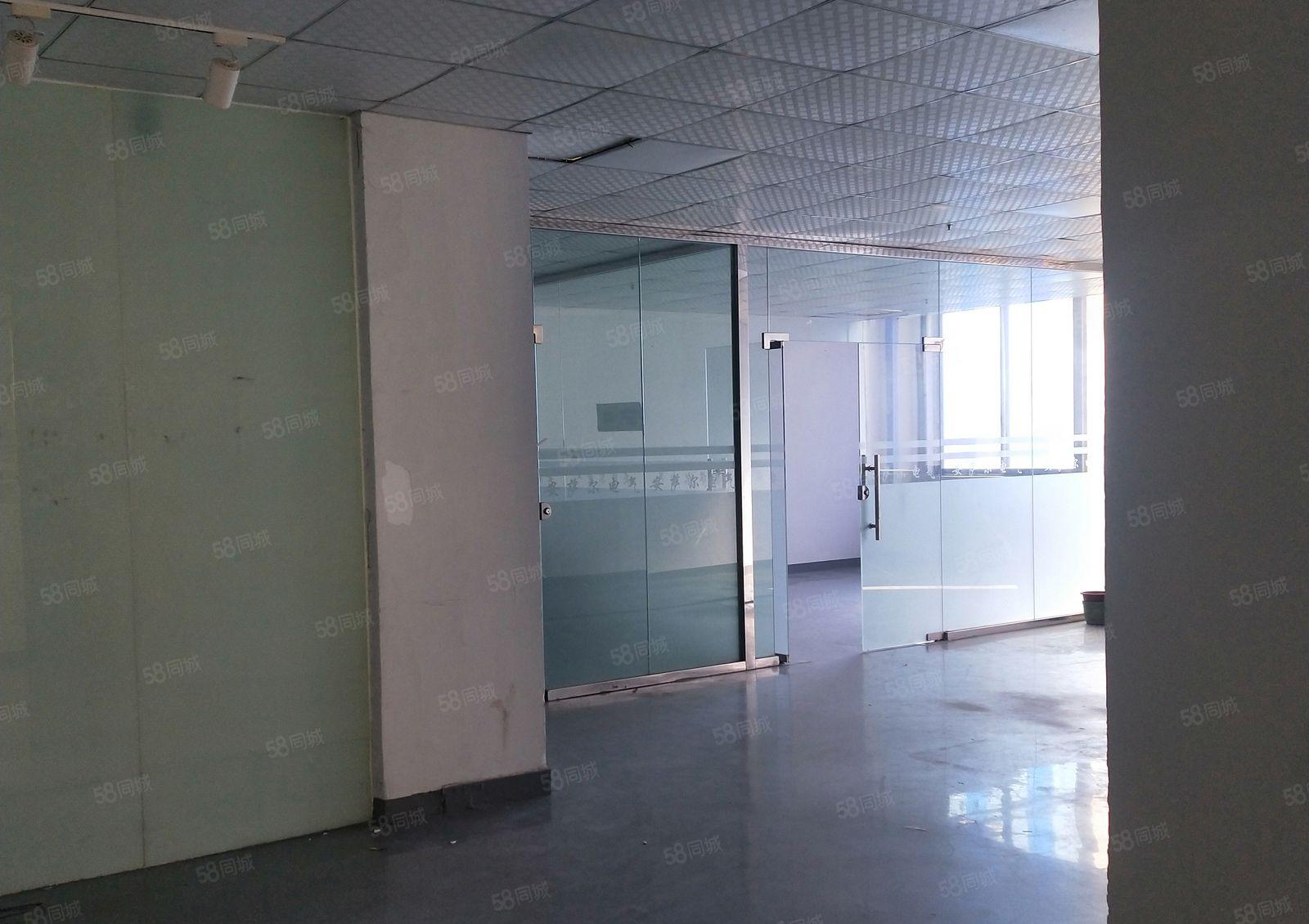 红本厂房！带装修西乡恒丰工业城楼上650平原房东厂房出租