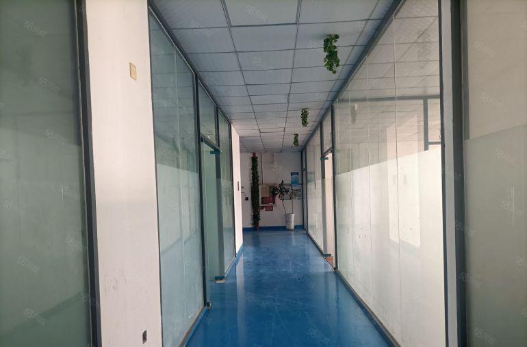 地铁口附近3楼带精装修1000平厂房出租福永和平大型工业园区
