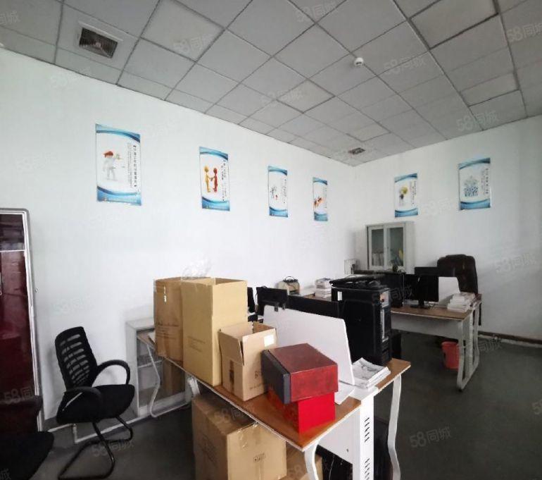 石岩水田裕同集团旁1楼3楼3700平精装厂房出租200平起租