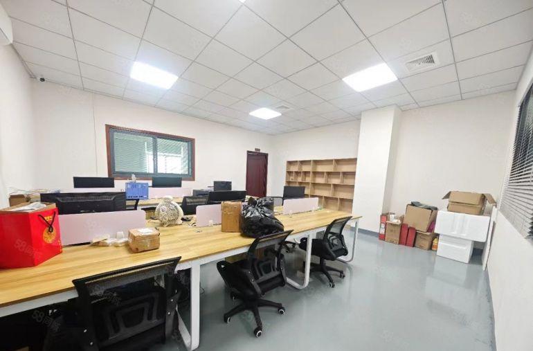 西乡固戍地铁站口楼上800平，带精装修，水电齐全，交通便利