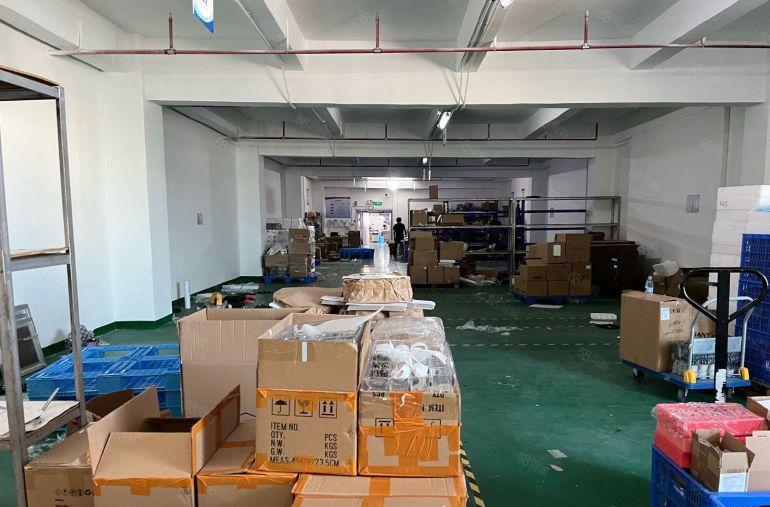 西乡原房东精装修厂房2160平出租，拎包入住