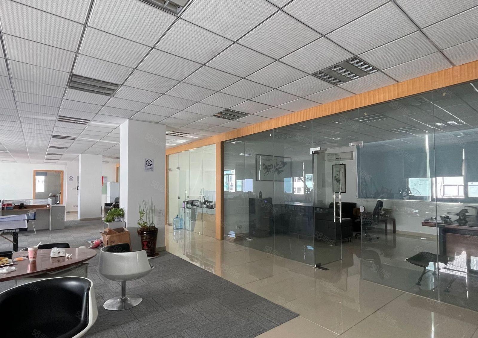 兴东地铁旁办公厂房668平精装修，一物业直接，使用率高