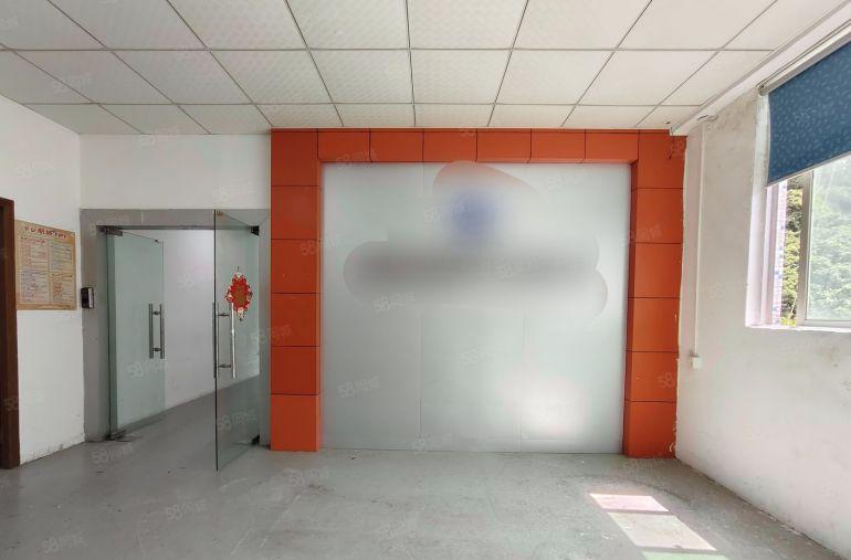 西乡，九围簕竹角，整层760平带装修厂房仓库出租，租金21元