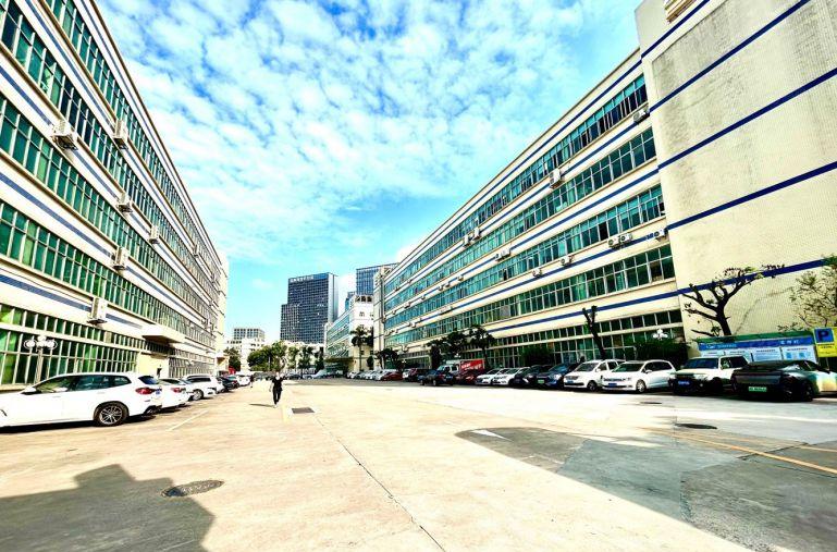 石岩水田石龙仔独栋11500平厂房出租实际面积出租 可办环评