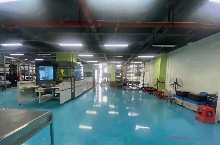 石岩上屋地铁口新空出1300平楼上精装修厂房办公室仓库出租