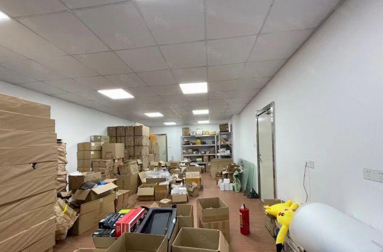 固戍二路附近，楼上精装修 500平办公型厂房仓库 物业直租