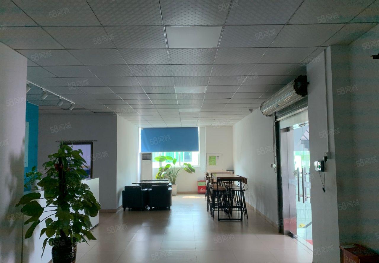 深圳厂房福永地铁口附近楼上精装厂房出租，配套齐全好招工